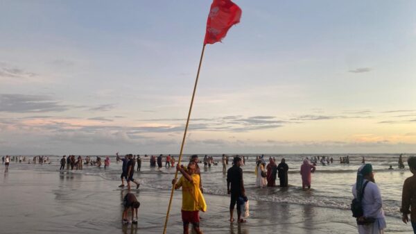 Low pressure area likely to form over sea, may intensify