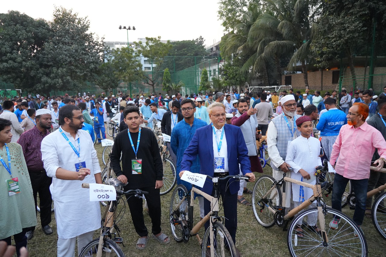City Club Awards Bicycles to 200 Uttara Children for Praying in Congregation for 40 Consecutive Days