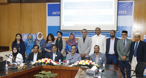 আগামী ১০ থেকে ১৫ বছরের মধ্যে মানবজাতি ফের ব্যাকটেরিয়ার কাছেই পরাজিত হবে