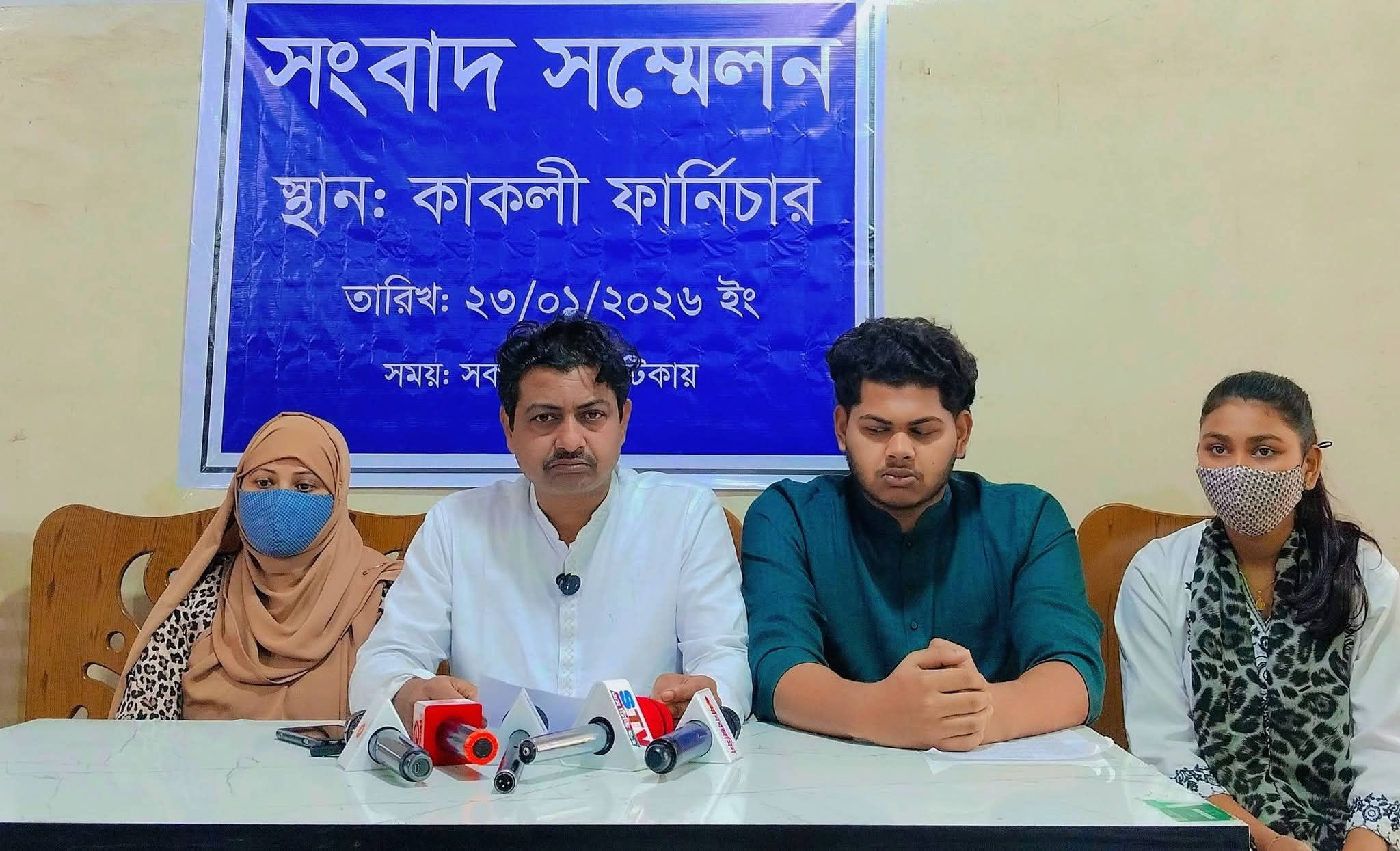 “দামে কম মানে ভালো, ভাইরাল কাকলী ফার্নিচার মালিকের করুন পতন!