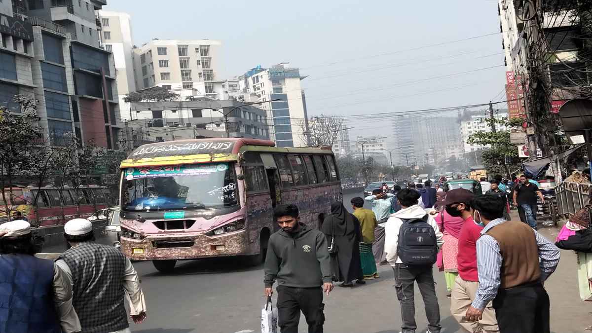 Election mood across the capital, Dhaka is becoming empty
