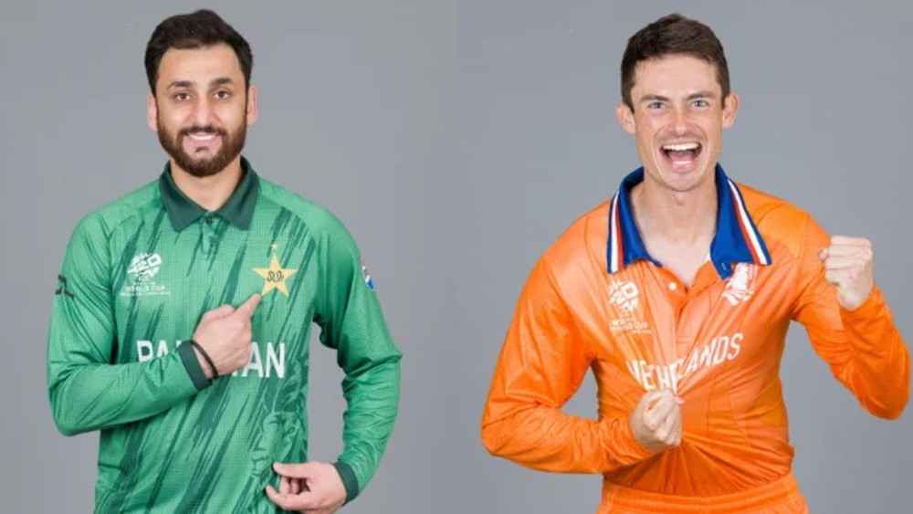 Pakistan bowling in the opening match of the T20 World Cup