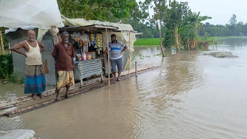 Teesta River Near Danger Level as Low-Lying Areas Begin Flooding in Kurigram